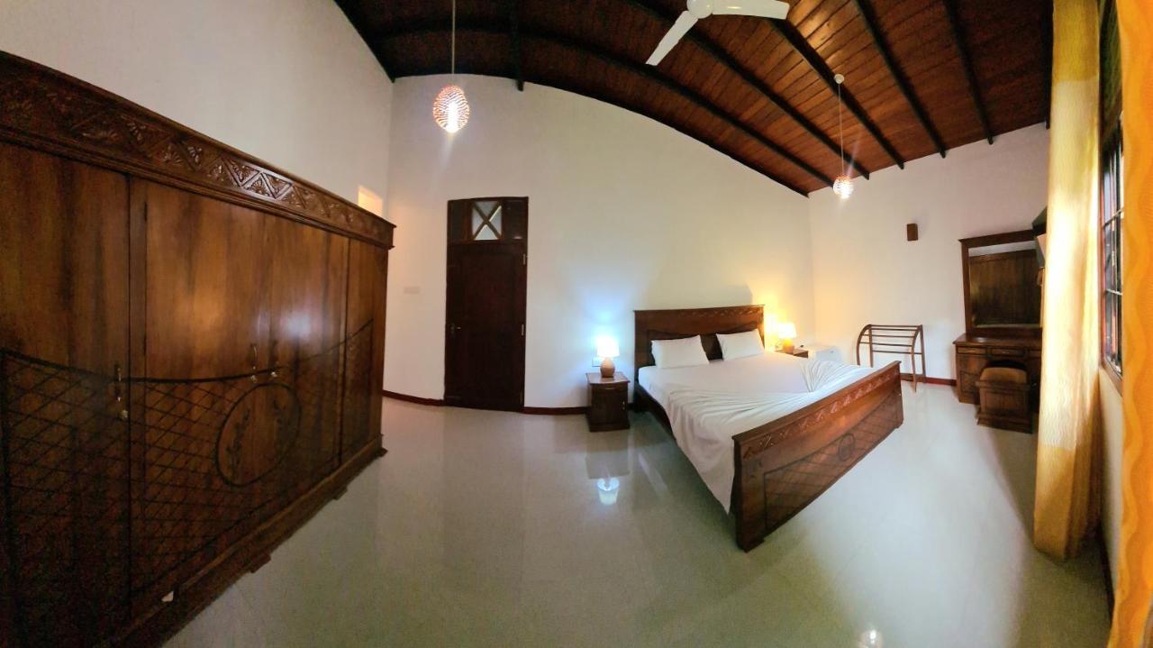 Golden Relax Villa With Pool, Restaurant & European Service Eramudugaha Dış mekan fotoğraf